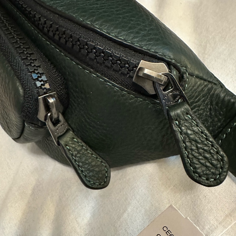 Coach Green Leather Crossbody waist  Bag new with tags - Picture 3 of 10